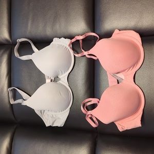 2 Victoria's Secret T-Shirt Bras